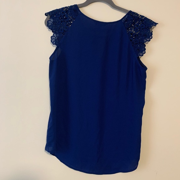 Express Blouse - Picture 2 of 2